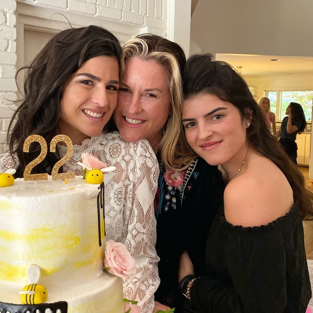 Meet your Posher, Bliss